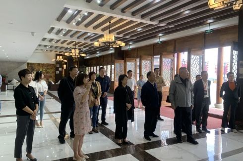 �⾧һ�п���̫����֮�������ۺ�����Ŀ